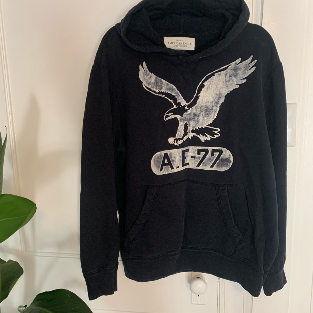 •AE Hoodie•